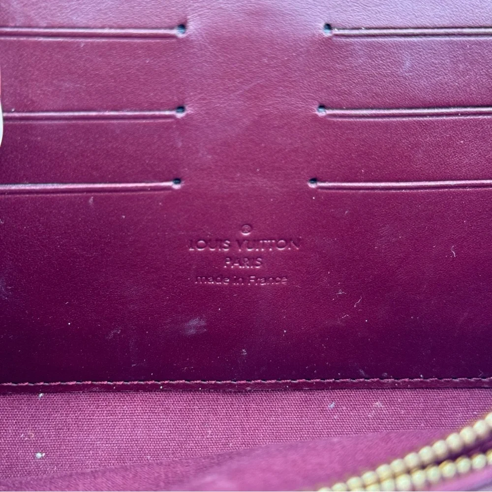 (SOLD) Louis Vuitton Vernis Patent Leather Amarante Shoulder Bag - Picture 10 of 11